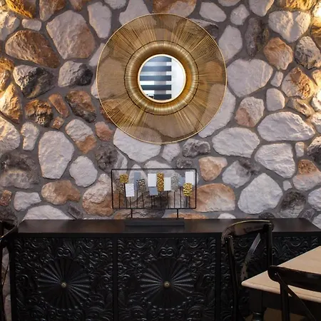 Πανσιόν The Stone Forest Καλαμπάκα