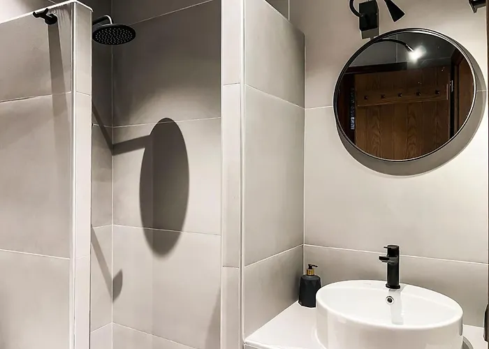 The Stone Forest Πανσιόν 3*