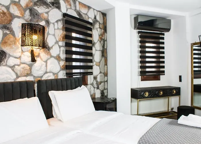 The Stone Forest 3* Καλαμπάκα