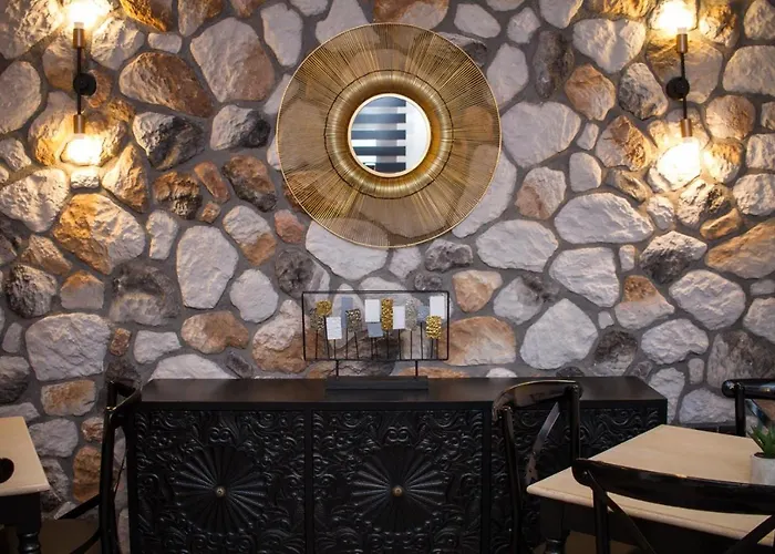 Πανσιόν The Stone Forest Καλαμπάκα