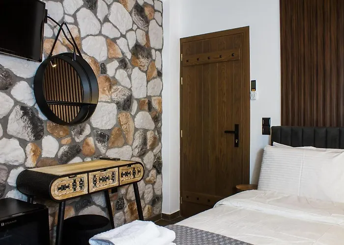 Πανσιόν The Stone Forest Καλαμπάκα